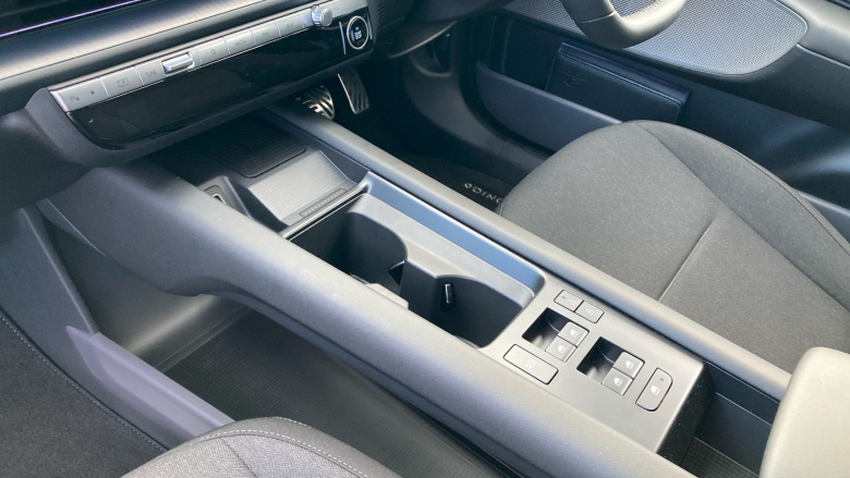 Hyundai IONIQ 6 168kW Premium 77kWh 4dr Auto Electric Saloon